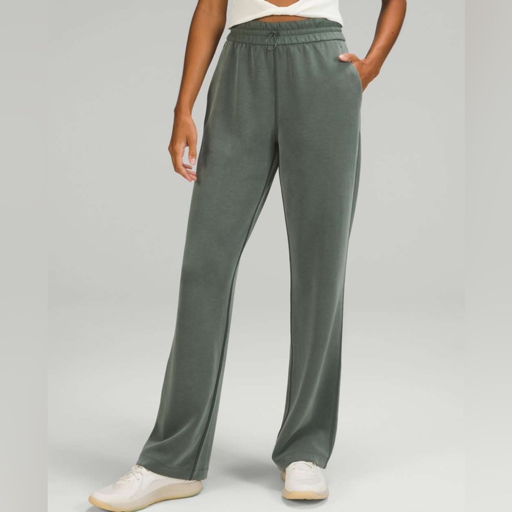 Lululemon Softstreme pant size 4